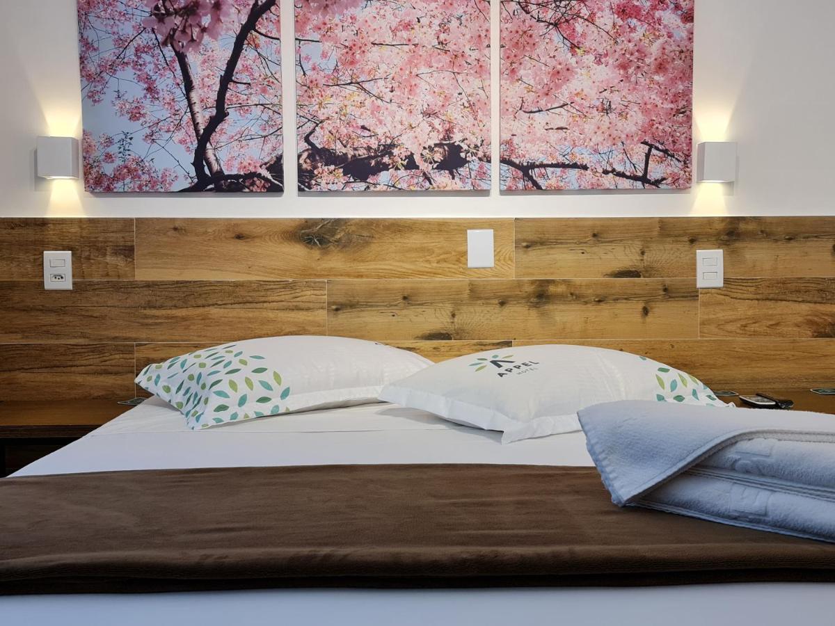 Appel Hotel